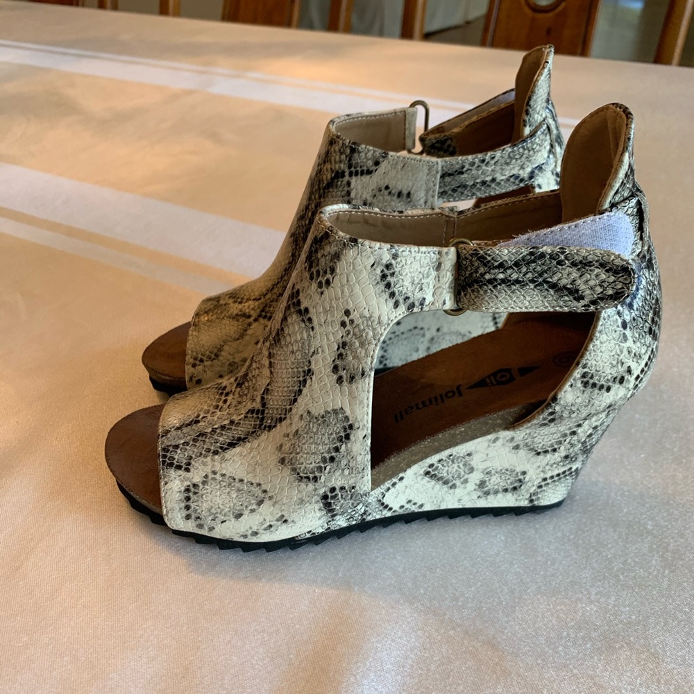 Snake skin sandal wedges